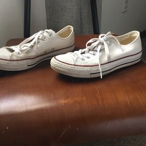 Converse All Stars (women’s 7.5)